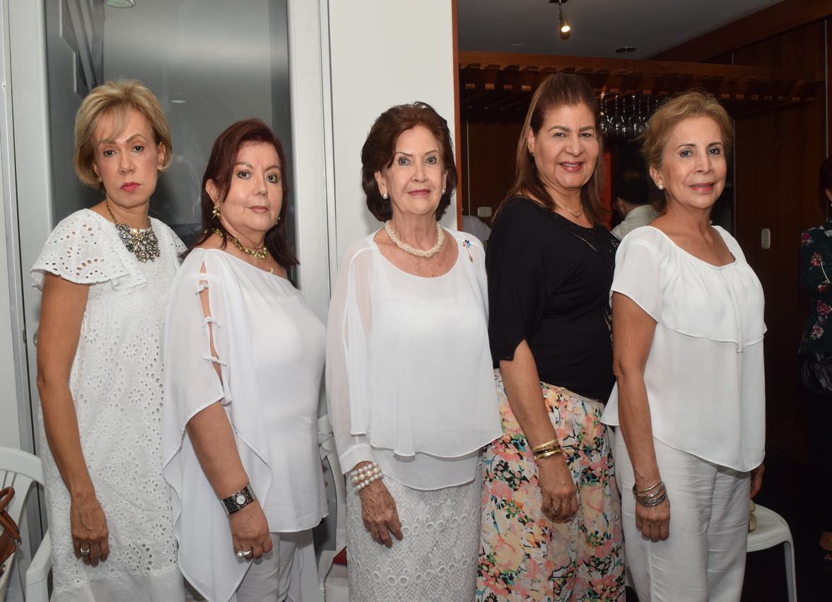 Marta Lucía Silva de Pinzón, Leonora Oliveros, Sonia Álvarez, Lourde de Romero, Leonor Peña de Londoño.